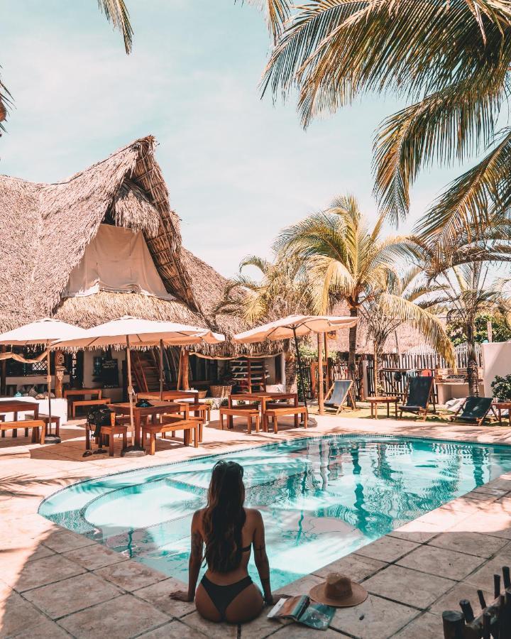 Paredon Surf House Hotel El Paredon Buena Vista ภายนอก รูปภาพ