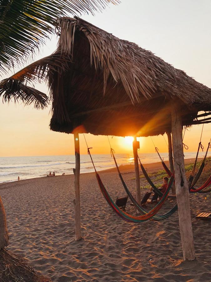 Paredon Surf House Hotel El Paredon Buena Vista ภายนอก รูปภาพ