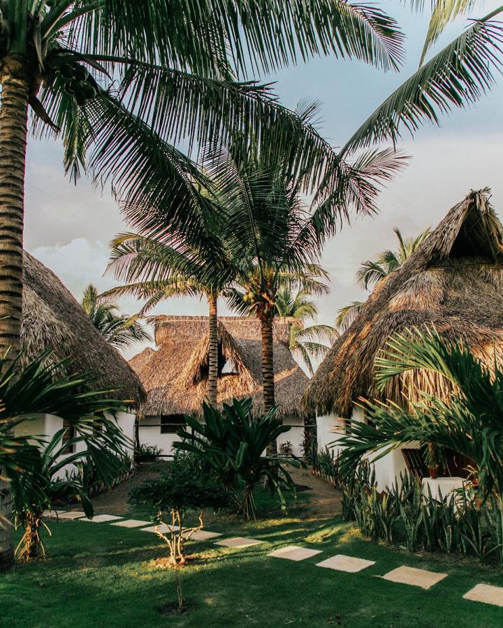 Paredon Surf House Hotel El Paredon Buena Vista ภายนอก รูปภาพ