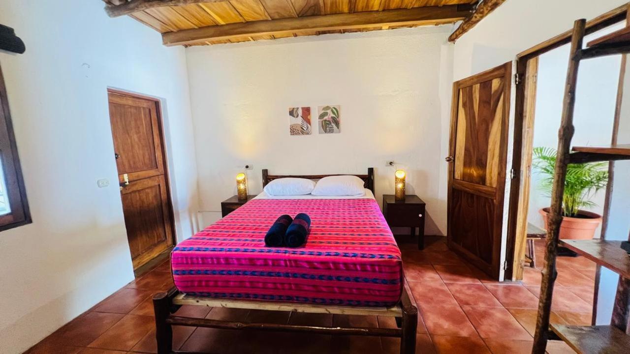 Paredon Surf House Hotel El Paredon Buena Vista ภายนอก รูปภาพ