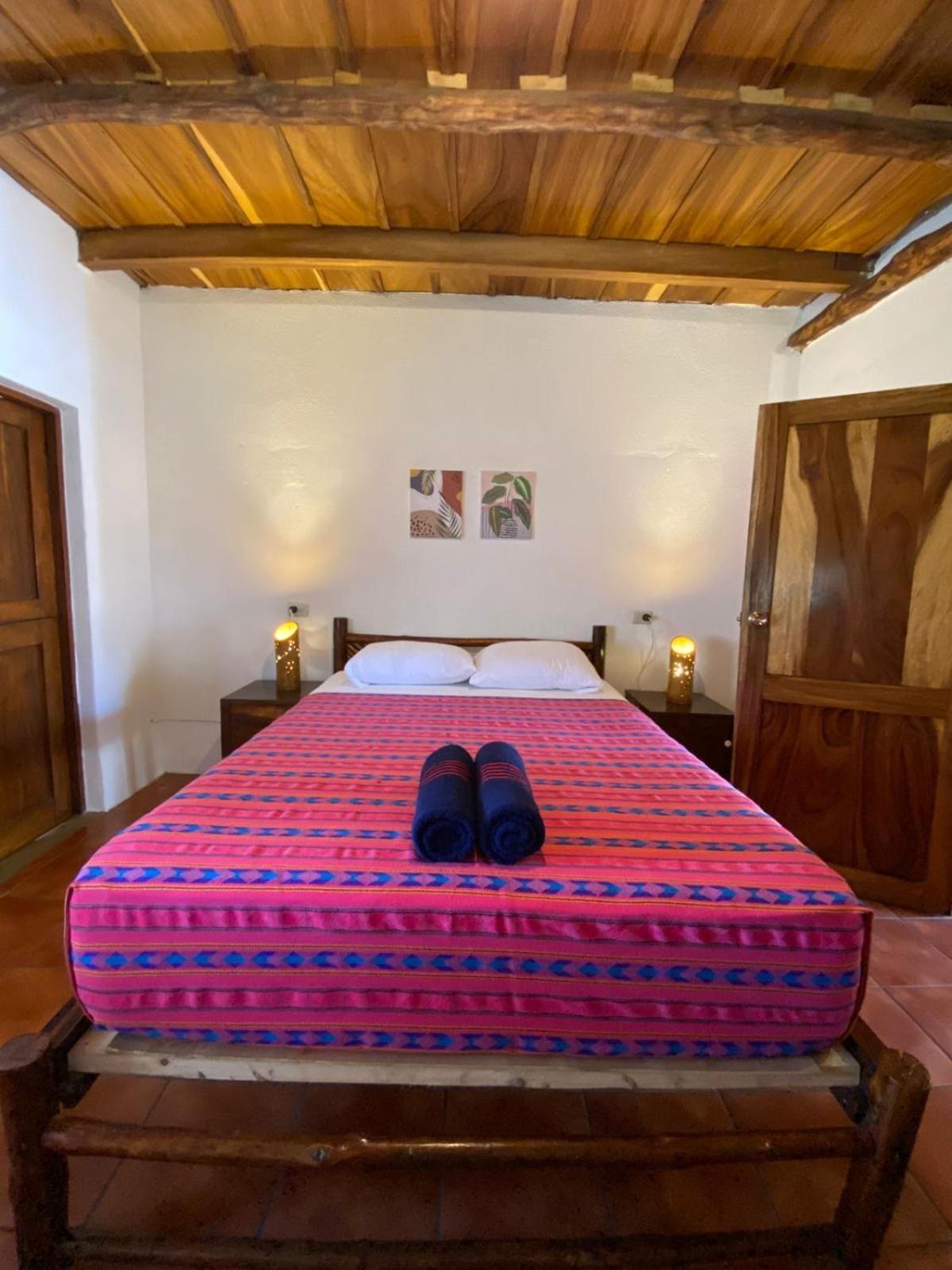 Paredon Surf House Hotel El Paredon Buena Vista ภายนอก รูปภาพ