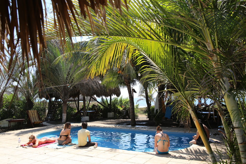 Paredon Surf House Hotel El Paredon Buena Vista ภายนอก รูปภาพ